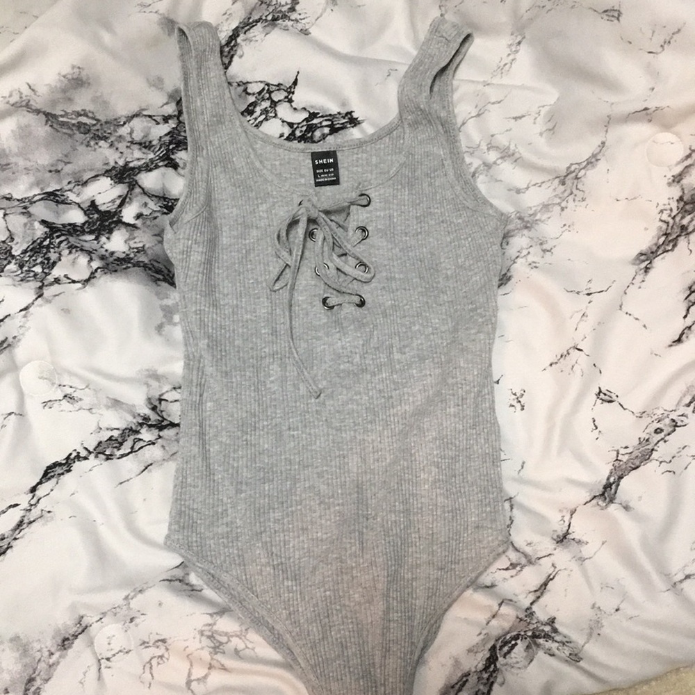 💎 3/$15 Gray Ribbed Tie-top Body Suit